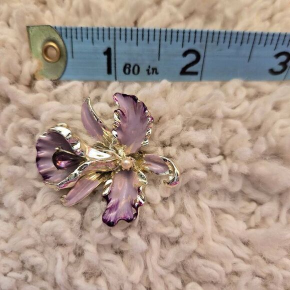 Vintage Orchid Pin Brooch Gold + Purple + Pearl - Picture 3 of 7